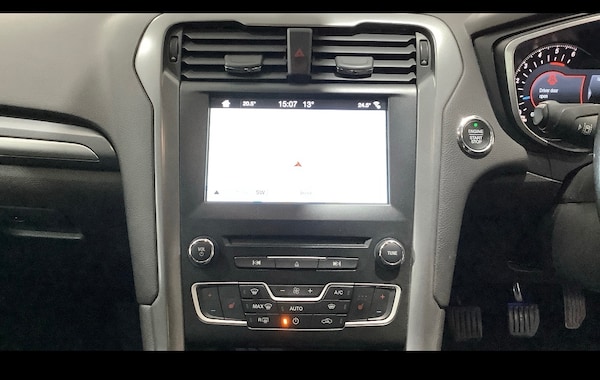 Used Ford Mondeo 2018 for sale - 76258080: Photo 9