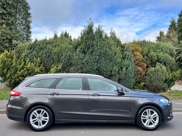 Used Ford Mondeo 2015 for sale - 76198763: Photo 2