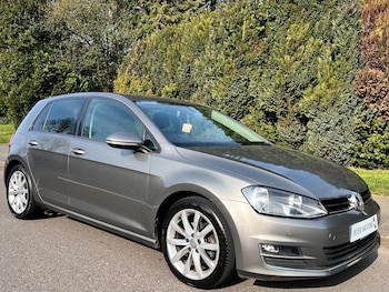 Used Volkswagen Golf 2015 for sale - 77977304: Photo