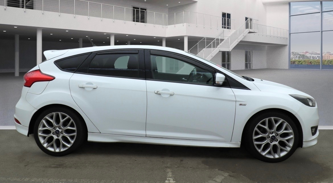 Used Ford Focus 2017 for sale - 77452790: Photo 5