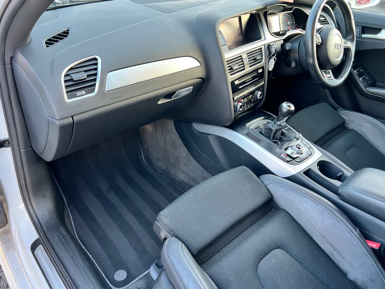 Used Audi A4 2014 for sale - 76897230: Photo 12