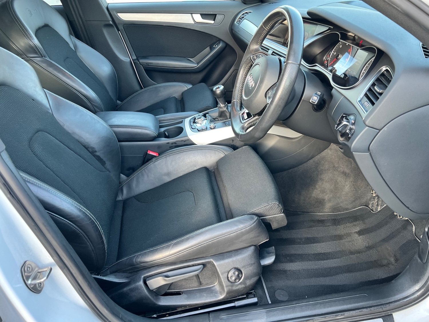 Used Audi A4 2014 for sale - 76897230: Photo 9