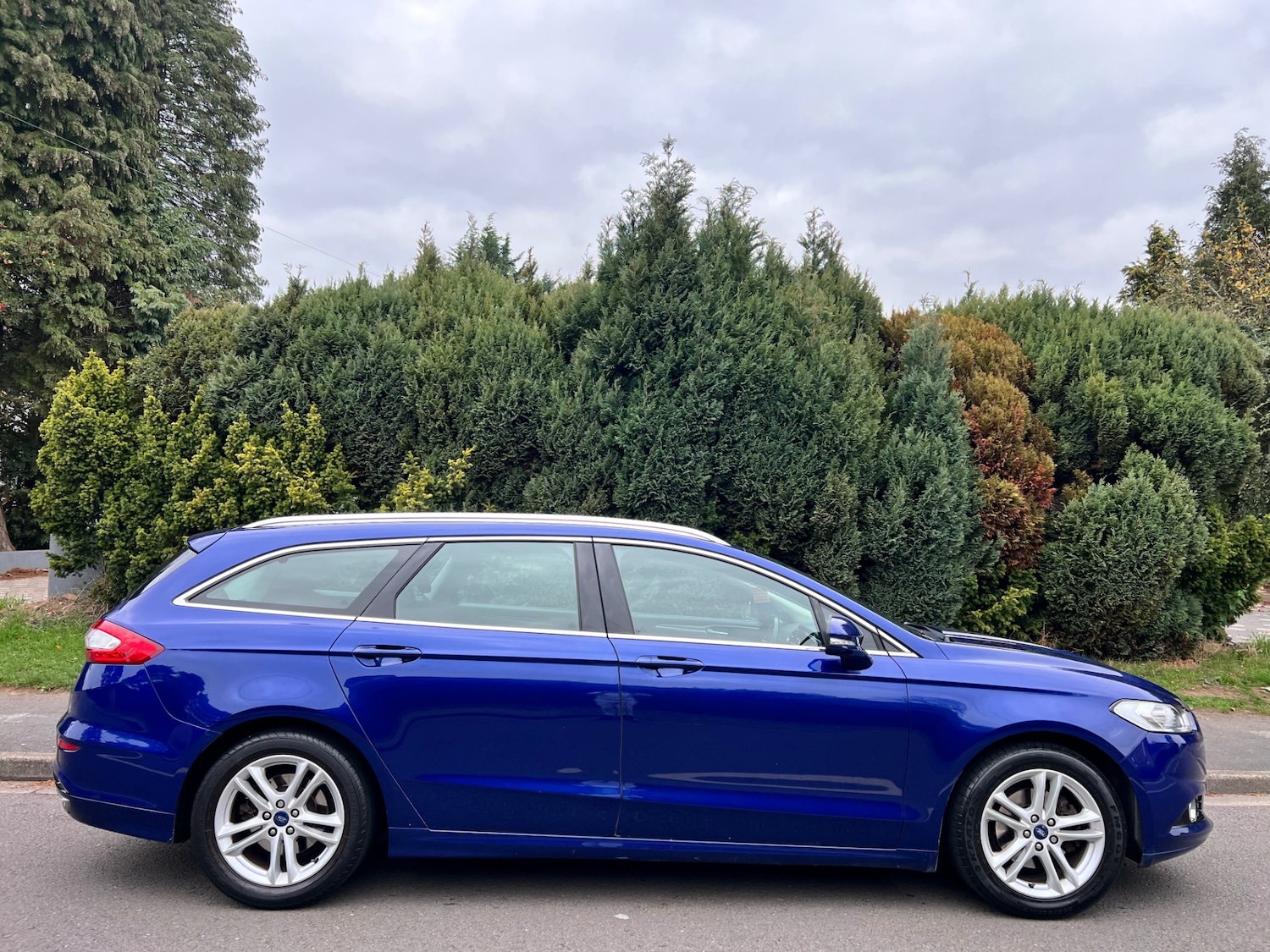 Used Ford Mondeo 2015 for sale - 76245662: Photo 2