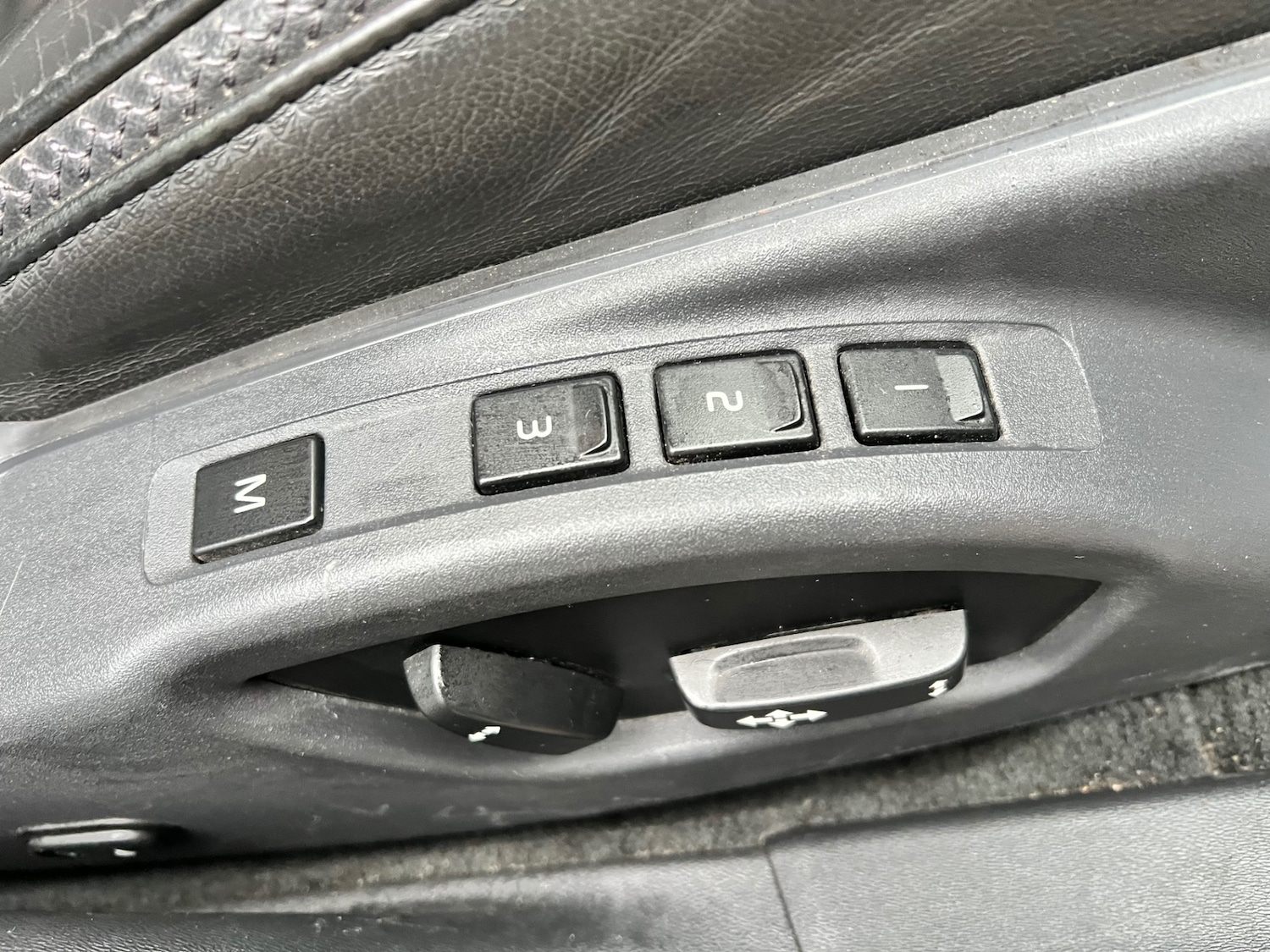 Used Volvo XC70 2016 for sale - 76572049: Photo 11