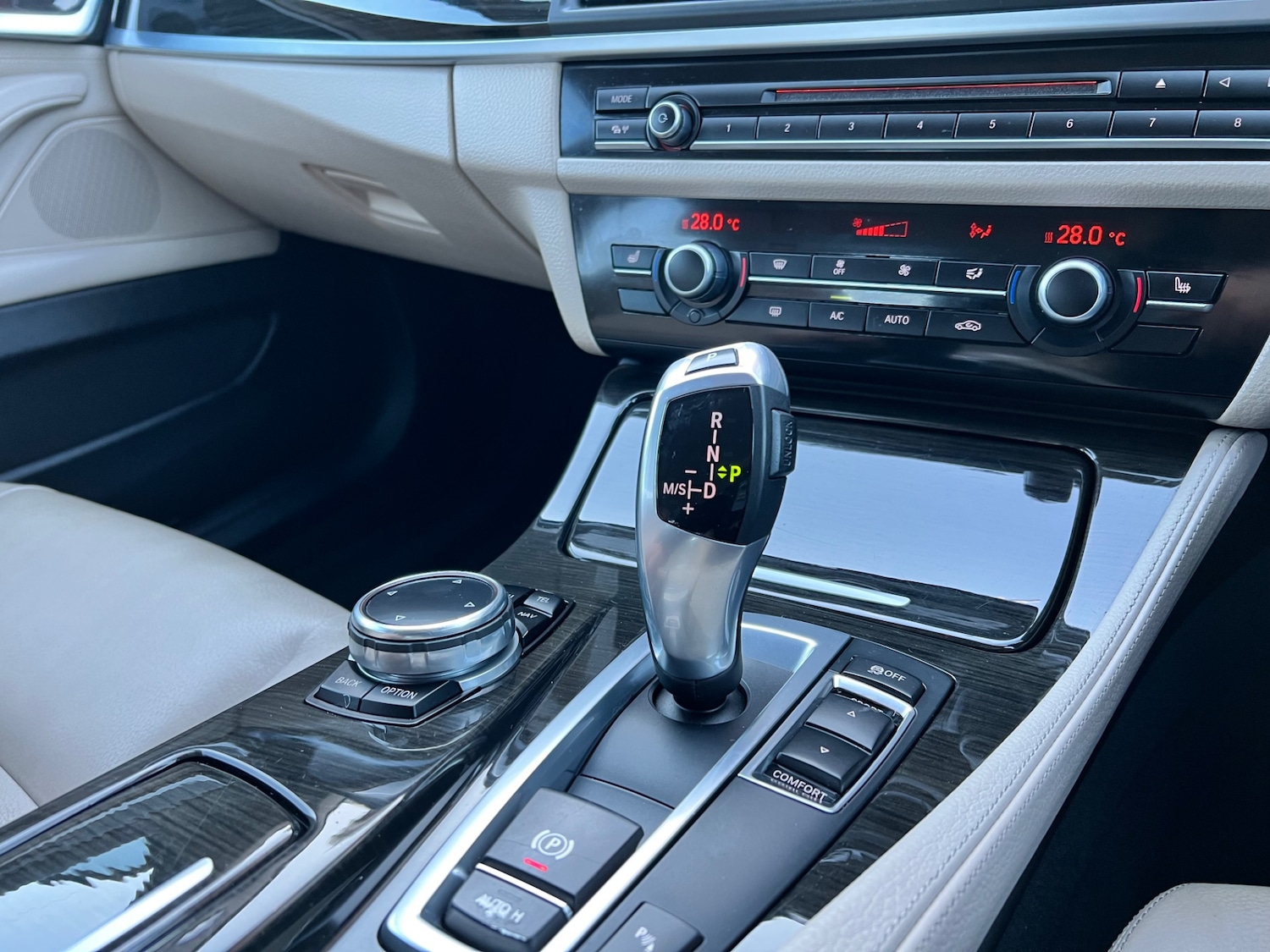 Used BMW 5 Series 2014 for sale - 77047869: Photo 19