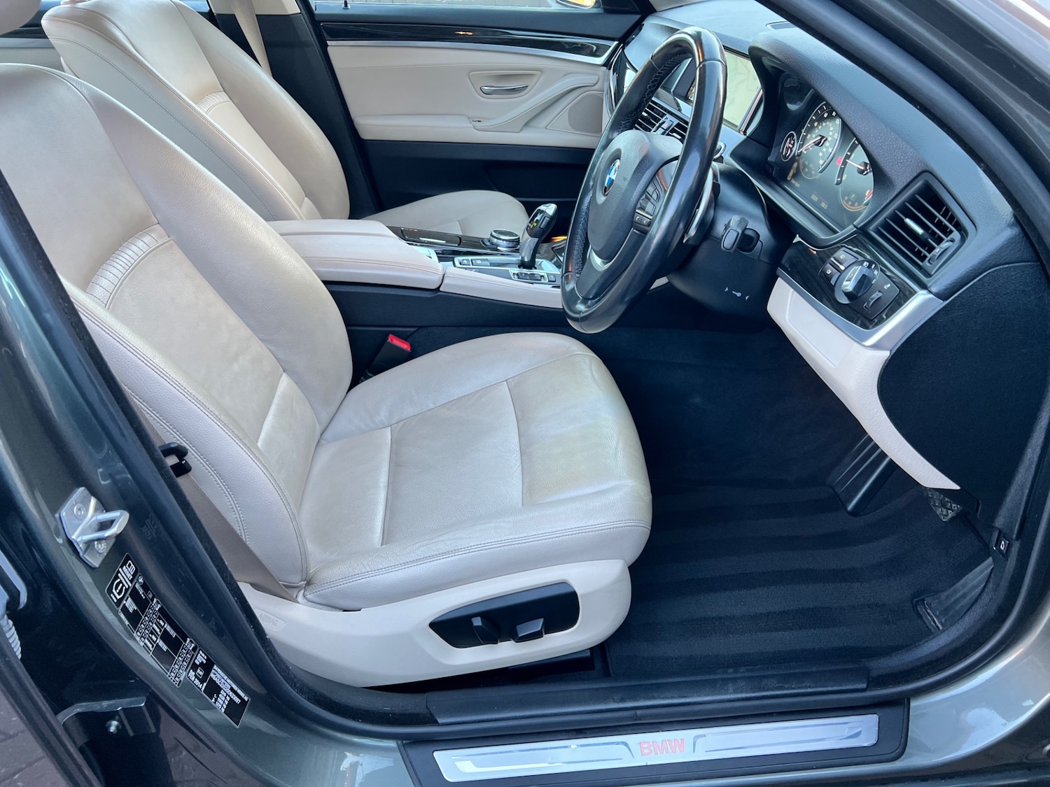 Used BMW 5 Series 2014 for sale - 77047869: Photo 9