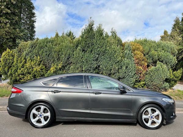 Used Ford Mondeo 2016 for sale - 76098840: Photo 2