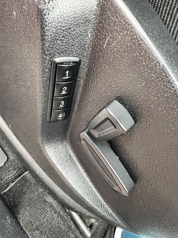 Used Ford Galaxy 2011 for sale - 75575736: Photo 11