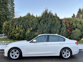Used BMW 3 Series 2017 for sale - 77097056: Photo