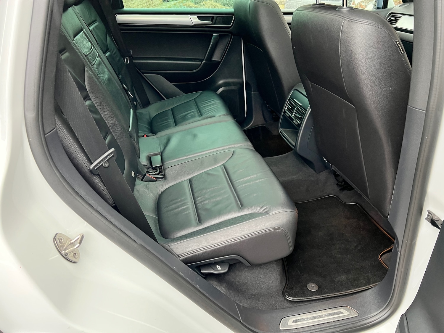 Used Volkswagen Touareg 2016 for sale - 76521457: Photo 14