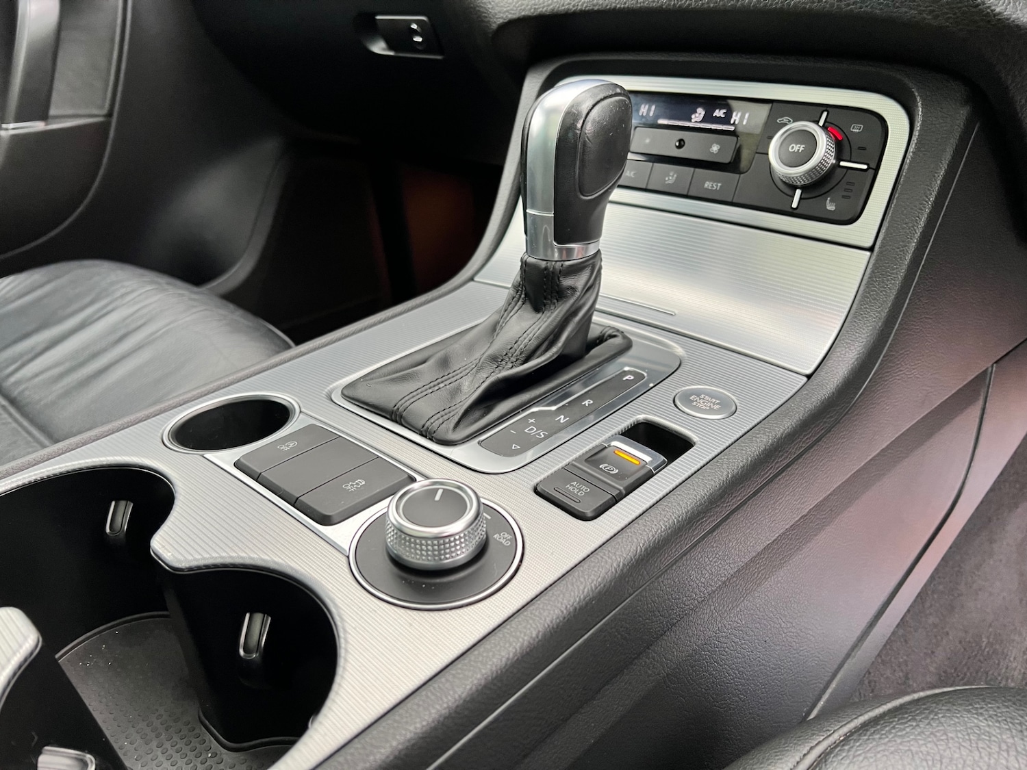 Used Volkswagen Touareg 2016 for sale - 76521457: Photo 18