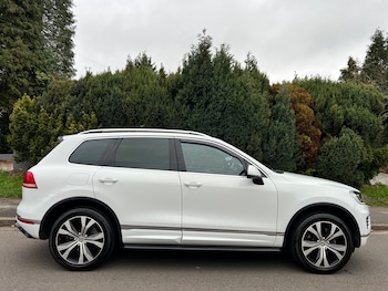 Used Volkswagen Touareg 2016 for sale - 76521457: Photo