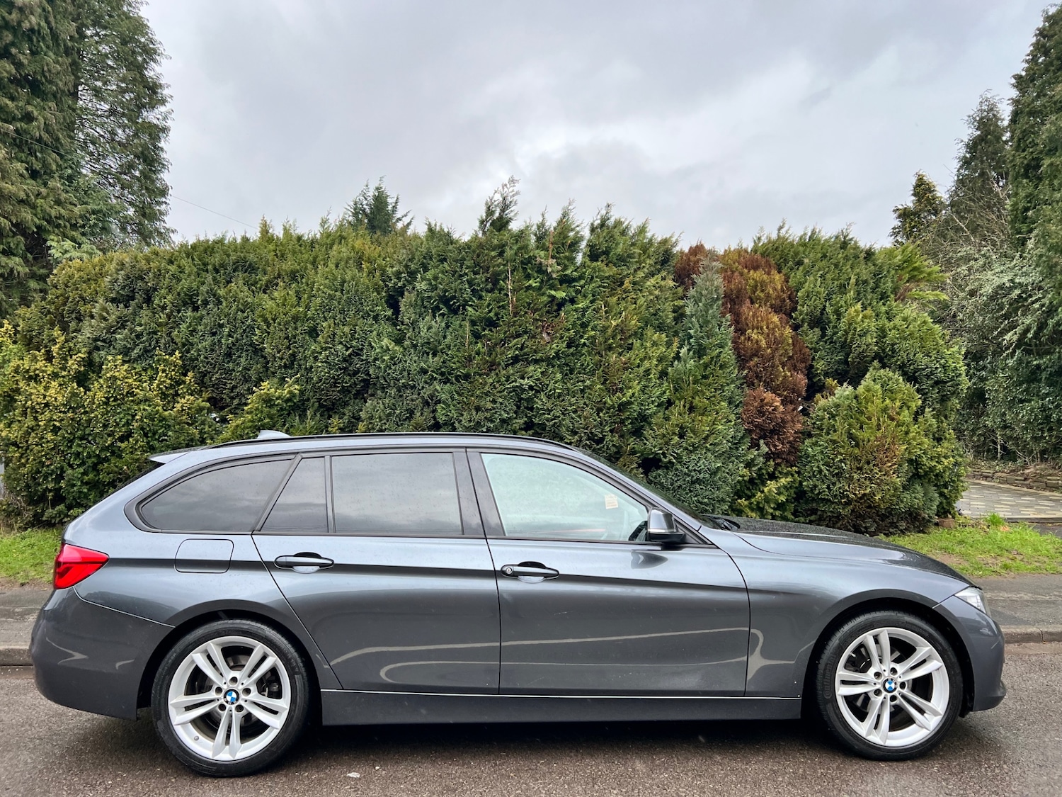 Used BMW 3 Series 2016 for sale - 77618844: Photo 2