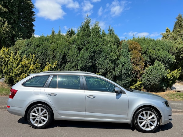 Used Skoda Octavia 2014 for sale - 75526850: Photo 2