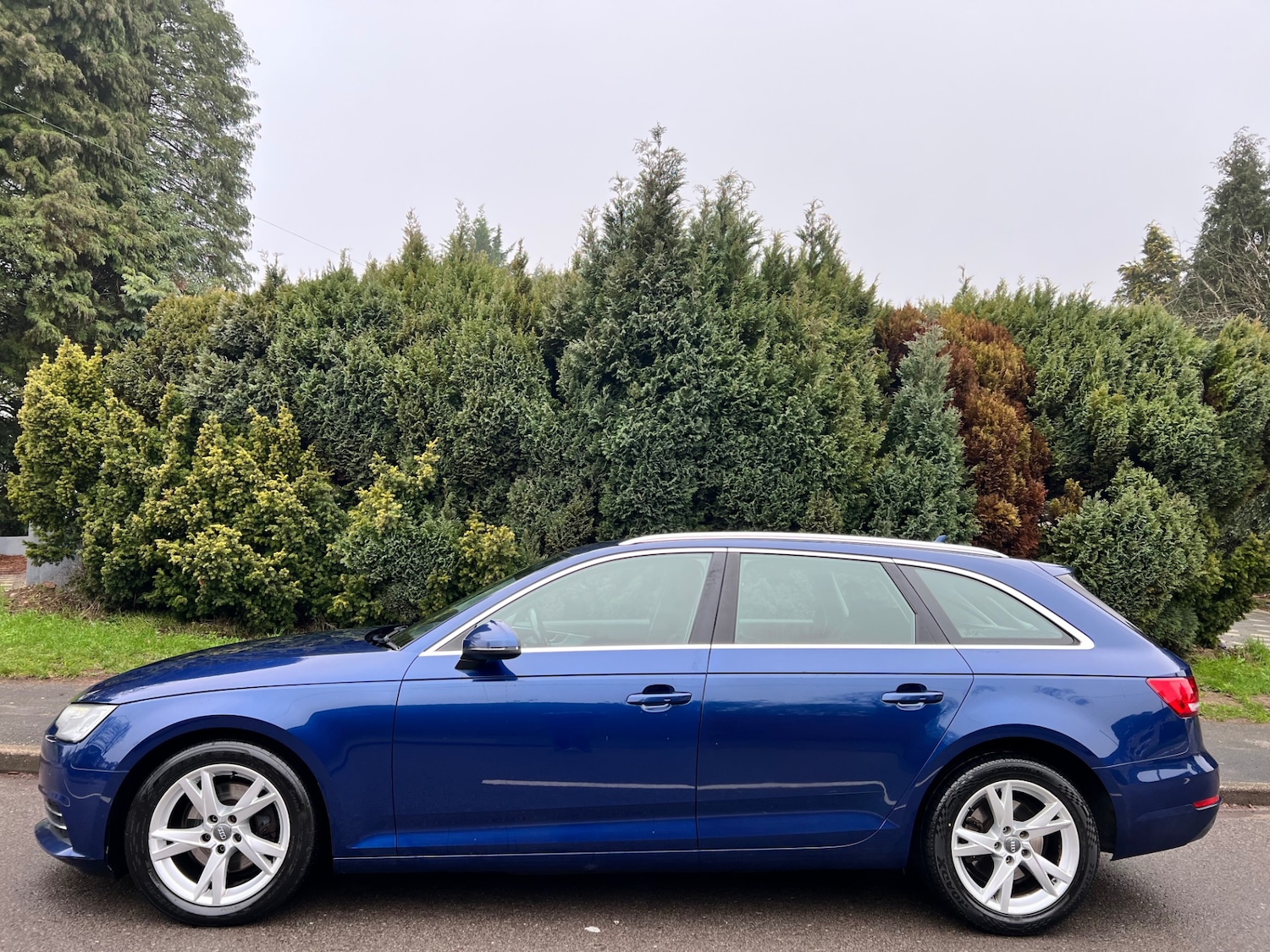 Used Audi A4 2017 for sale - 77019985: Photo 3