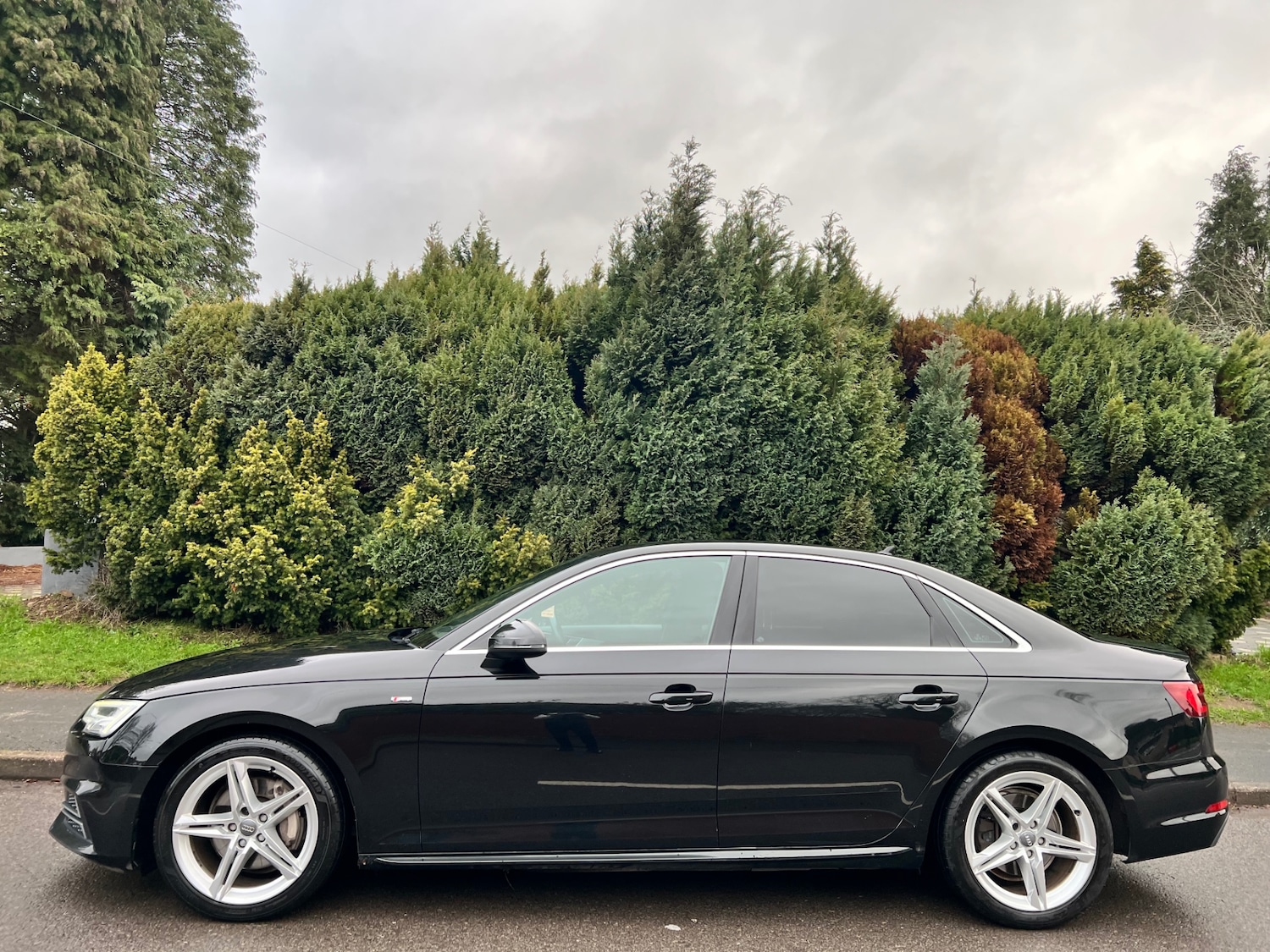 Used Audi A4 2017 for sale - 76948713: Photo 3