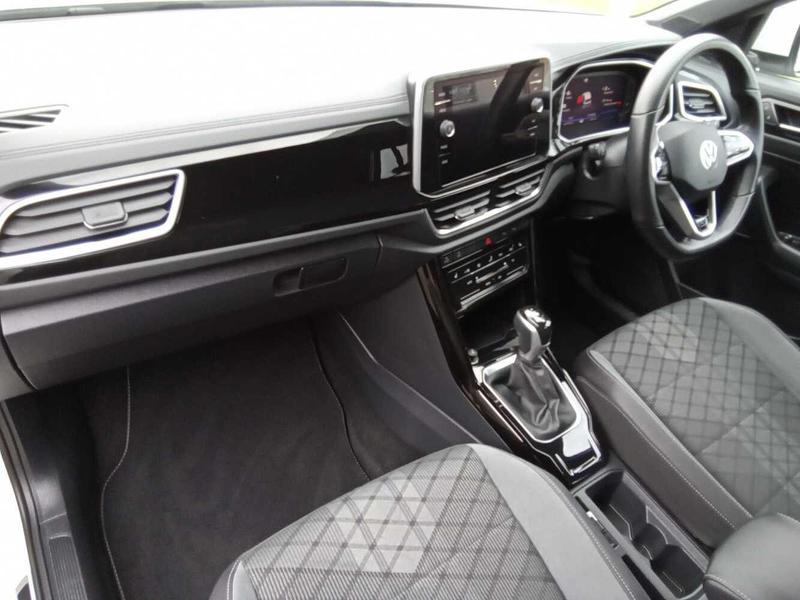 Used Volkswagen T-Roc 2022 for sale - 76945494: Photo 2