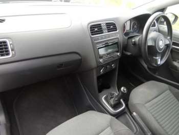 Used Volkswagen Polo 2011 for sale - 74676465: Photo
