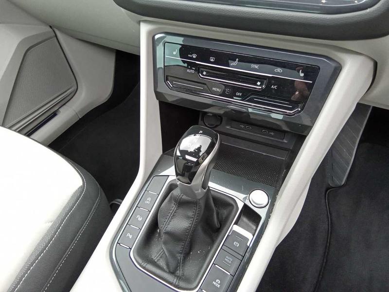 Used Volkswagen Tiguan 2021 for sale - 76322285: Photo 8