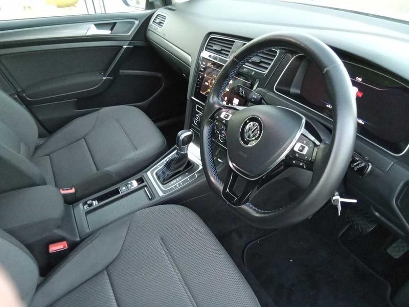 Used Volkswagen Golf 2018 for sale - 76352230: Photo 6