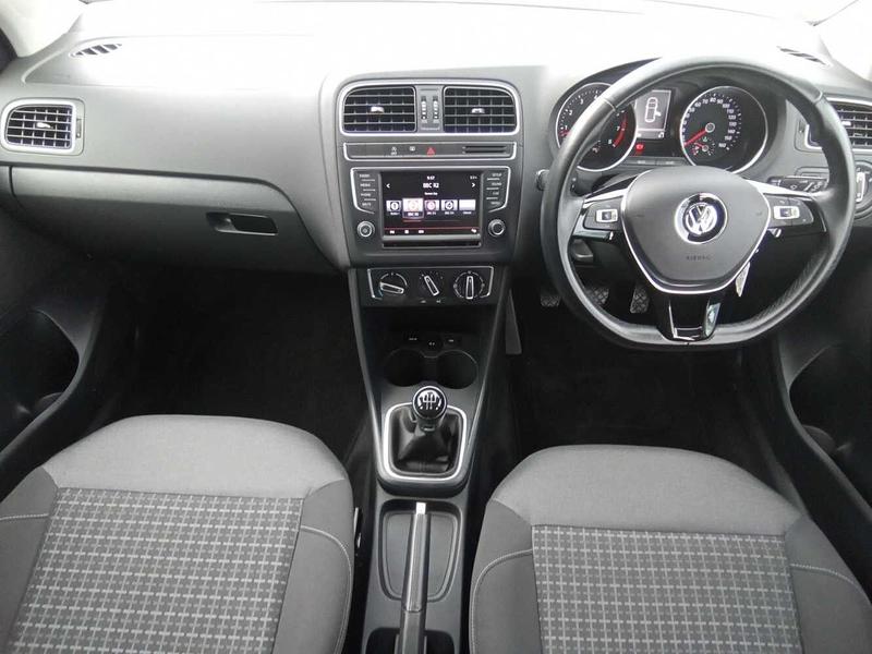 Used Volkswagen Polo 2015 for sale - 77619990: Photo 12