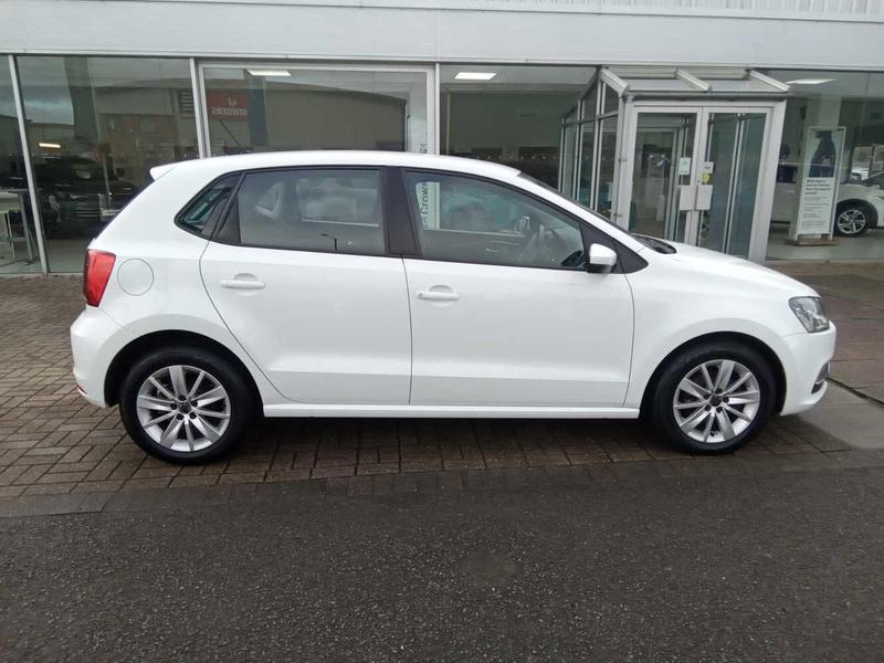 Used Volkswagen Polo 2015 for sale - 77619990: Photo 4