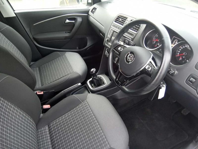 Used Volkswagen Polo 2015 for sale - 77619990: Photo 6