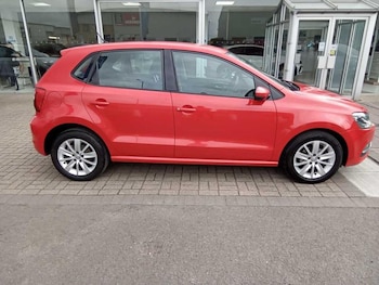 Used Volkswagen Polo 2016 for sale - 75662112: Photo