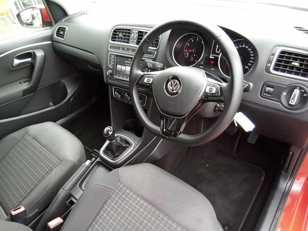 Used Volkswagen Polo 2016 for sale - 75662112: Photo 6
