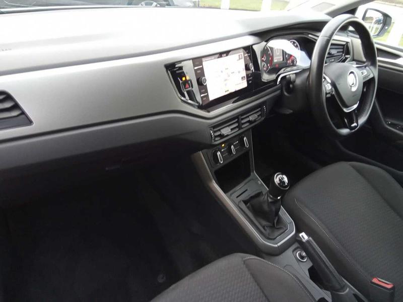 Used Volkswagen Polo 2019 for sale - 77381694: Photo 2