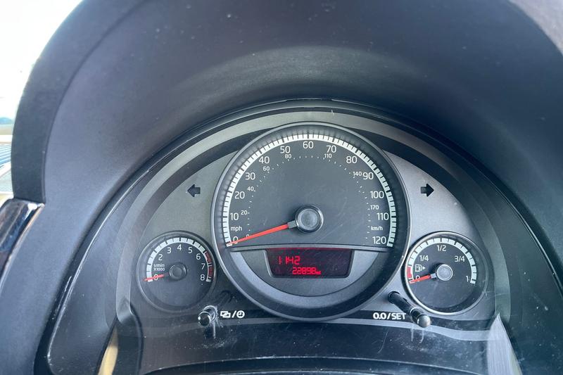 Used Volkswagen up! 2014 for sale - 77918640: Photo 10