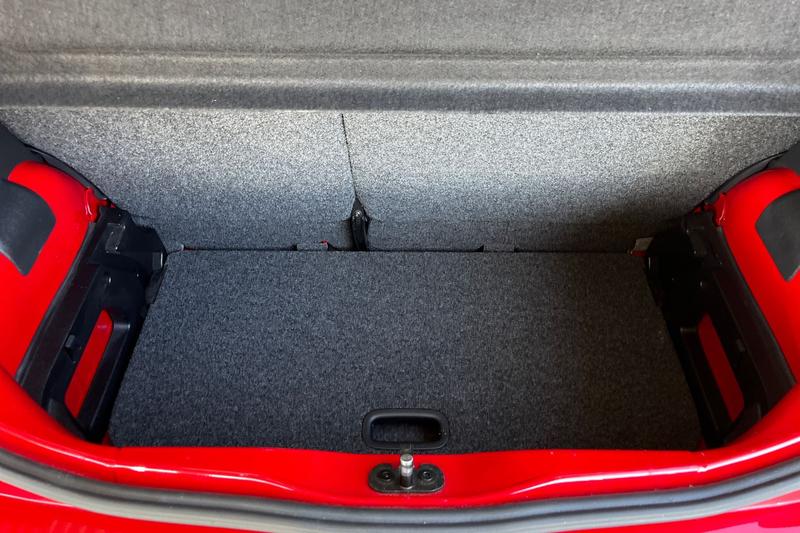 Used Volkswagen up! 2014 for sale - 77918640: Photo 8