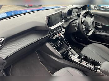 Used Peugeot 2008 undefined for sale - 79674677: Photo