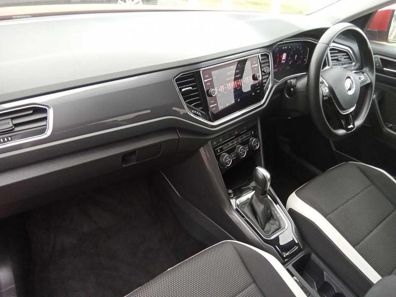 Used Volkswagen T-Roc 2021 for sale - 77006047: Photo 2