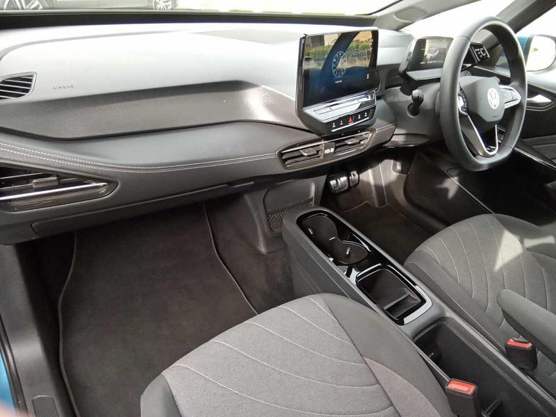Used Volkswagen ID.3 2023 for sale - 76616213: Photo 2