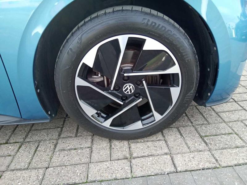 Used Volkswagen ID.3 2023 for sale - 76616213: Photo 5