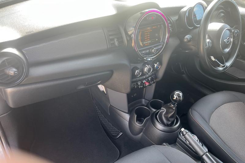 Used MINI Cooper 2017 for sale - 78149630: Photo 2