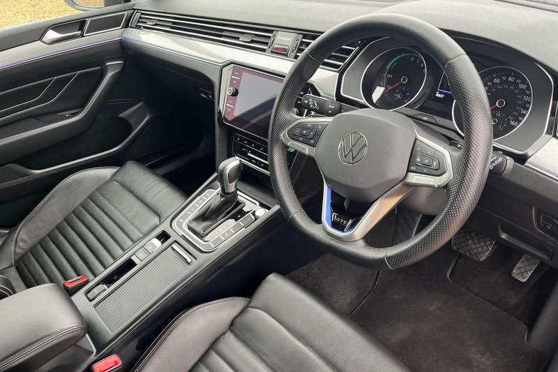 Used Volkswagen Passat 2022 for sale - 78077769: Photo 6