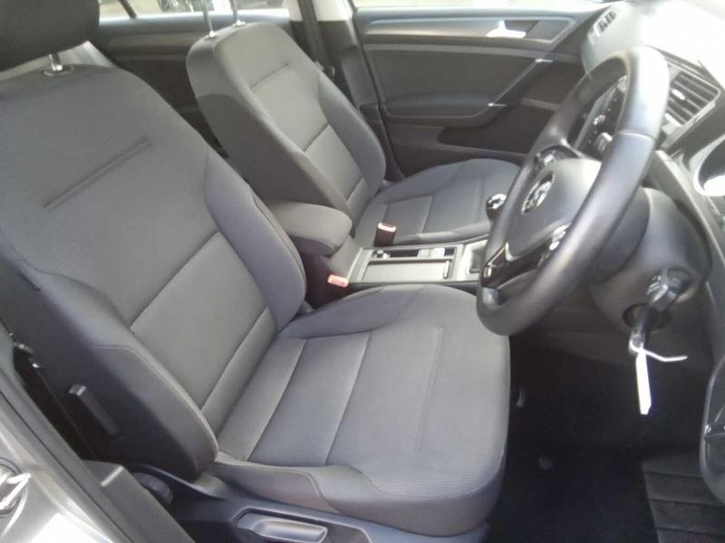 Used Volkswagen Golf 2018 for sale - 77148105: Photo 2