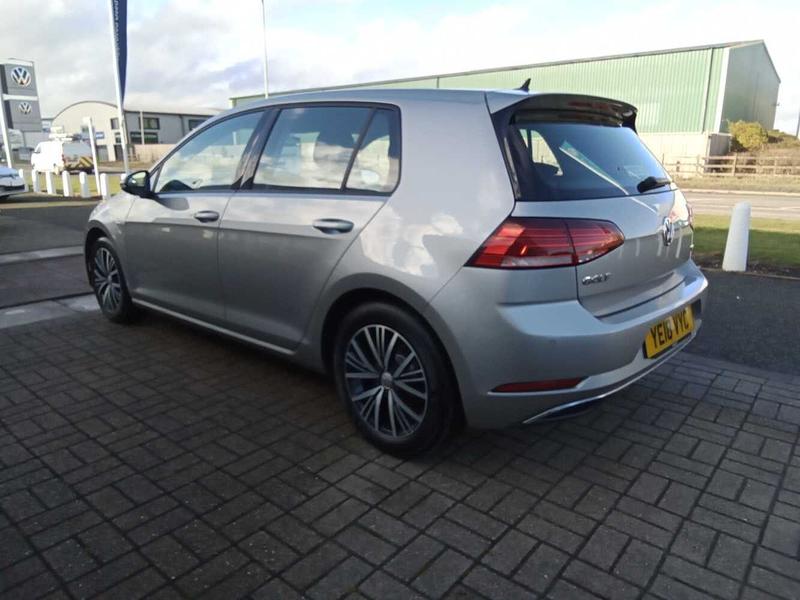 Used Volkswagen Golf 2018 for sale - 77148105: Photo 3