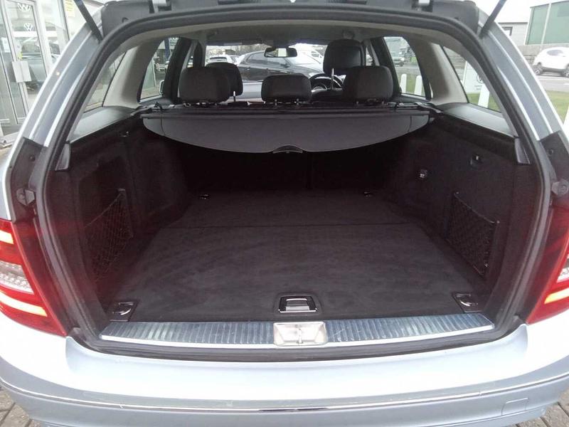 Used Mercedes-Benz C Class 2013 for sale - 77326925: Photo 10