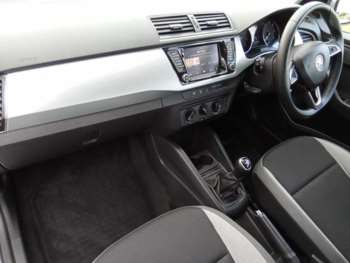 Used Skoda Fabia 2017 for sale - 74742801: Photo