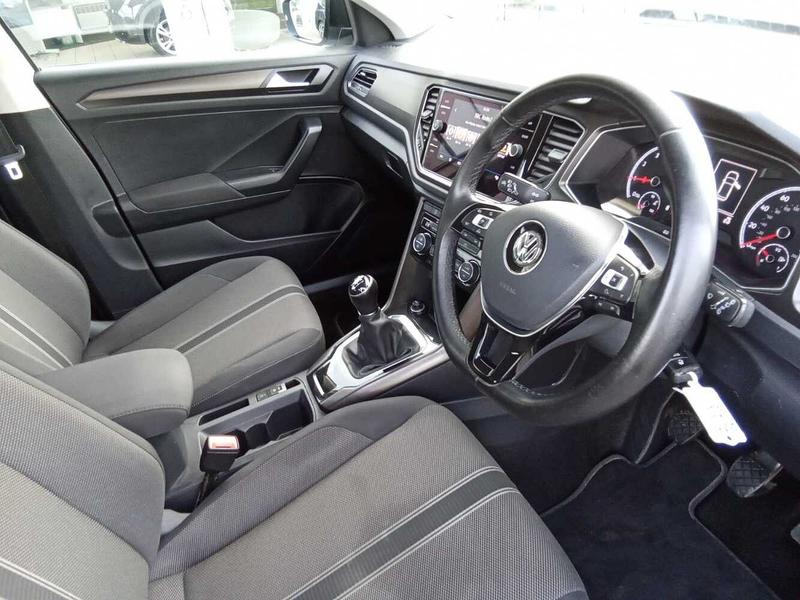 Used Volkswagen T-Roc for sale - 76461348: Photo 6