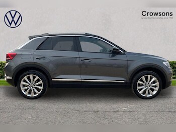 Used Volkswagen T-Roc 2021 for sale - 79287515: Photo