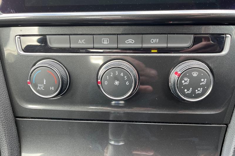 Used Volkswagen Golf 2018 for sale - 77965857: Photo 17