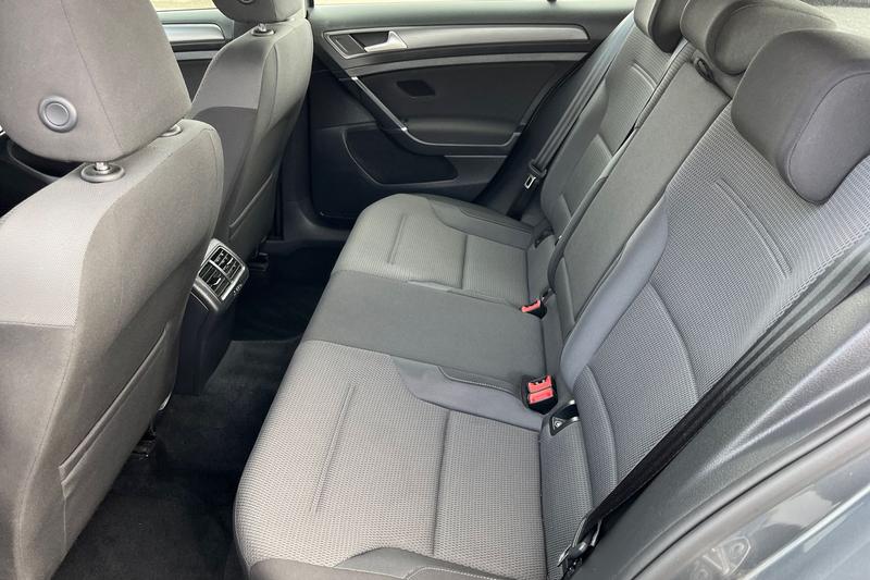 Used Volkswagen Golf 2018 for sale - 77965857: Photo 7