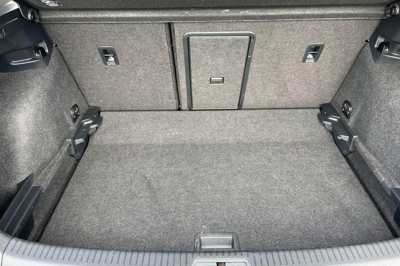 Used Volkswagen Golf 2018 for sale - 77965857: Photo 8