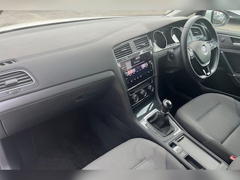 Used Volkswagen Golf 2019 for sale - 79408119: Photo
