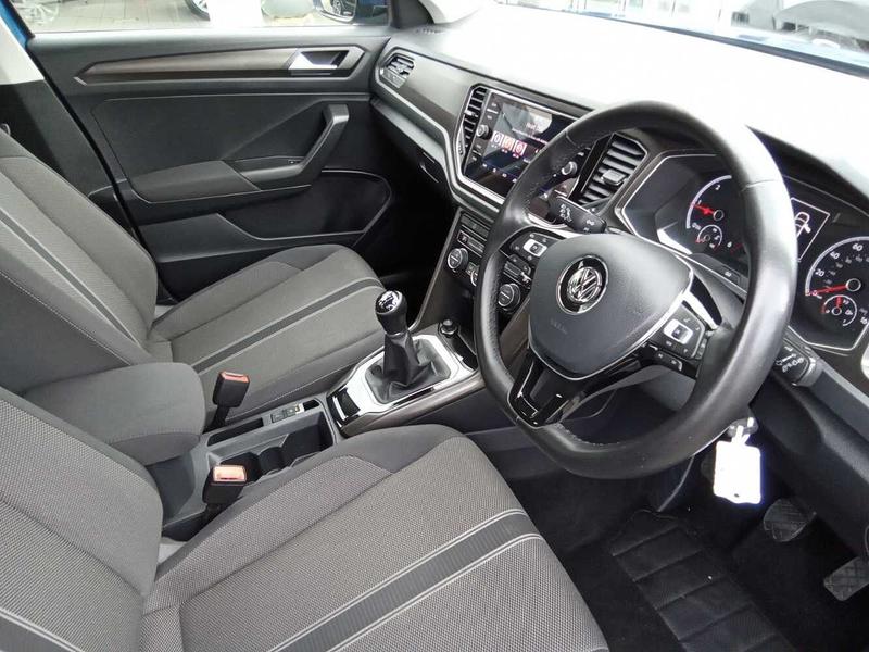 Used Volkswagen T-Roc 2019 for sale - 76433852: Photo 6