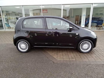 Used Volkswagen up! 2015 for sale - 77148097: Photo